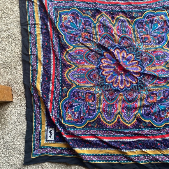 YVES SAINT LAURENT YSL PAISLEY SILK VINTAGE SCARF OLD MONEY LUXURY - Picture 2 of 7